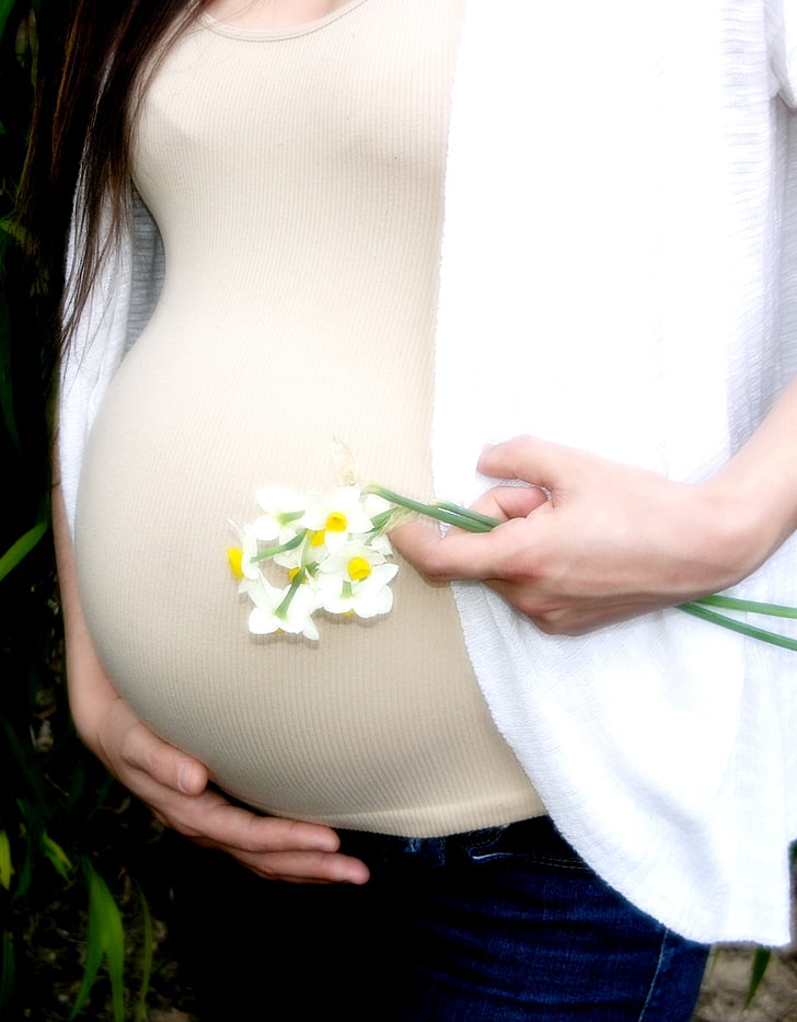f1972496e03f391022ef3013ad900859_pregnant-mom-belly-mother-preview.jpg